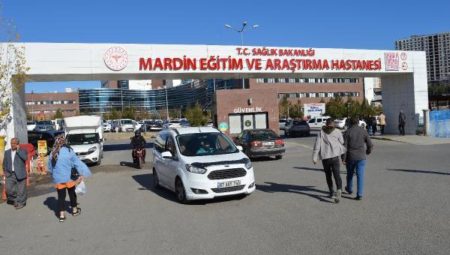 Cami İnşaatında İskele Çöktü