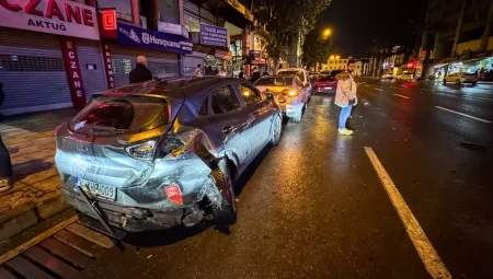 İzmir’de Hafif Ticari Araç Kazası: 2 Yaralı